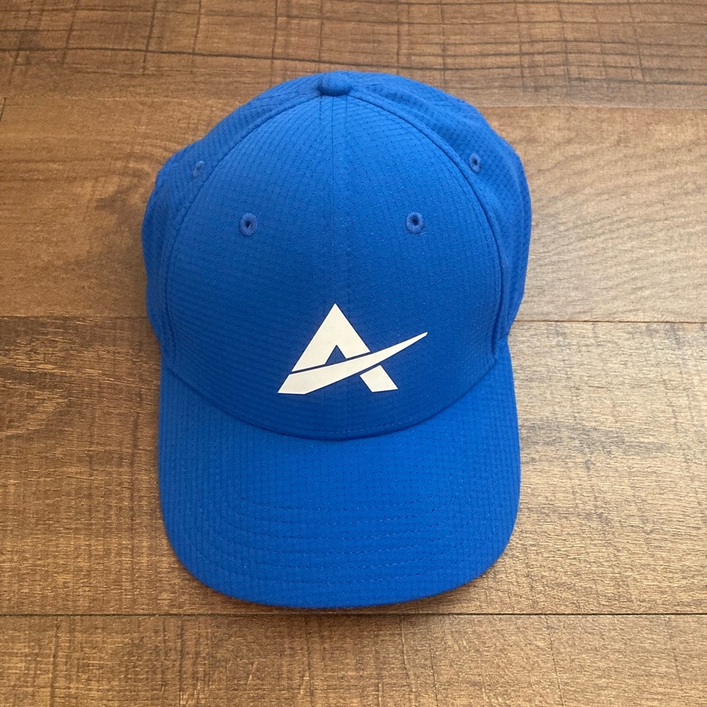 Arctic Cool Hat Baseball Cap Training Sportswear Golf Performance Royal Blue EUC